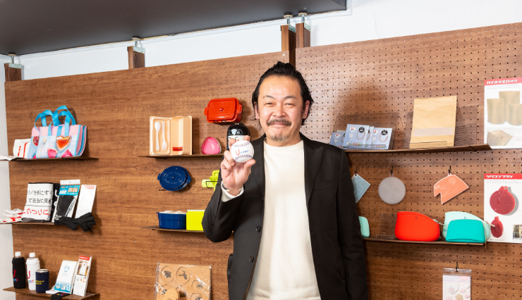 ノベルティや販促品の製造を手がけるユニファースト株式会社様事例